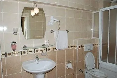 Hotel Madi